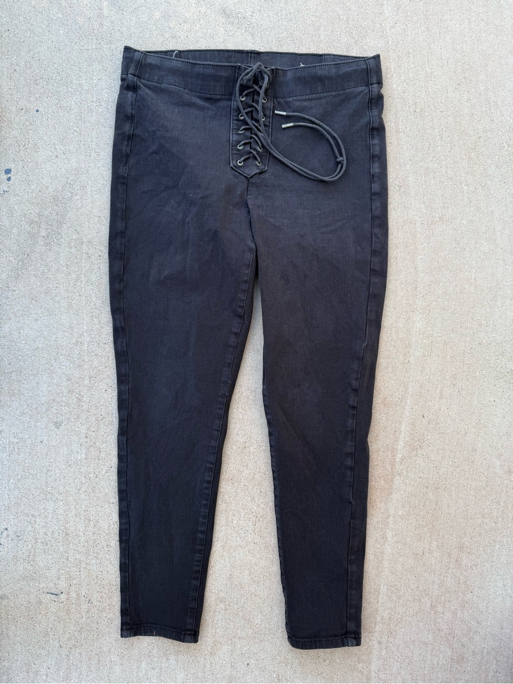 90’s Style-American Eagle Outfitters Black Lace-Up Skinny Jeans